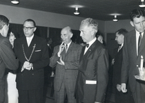 171192 Afbeelding van de receptie in het cultureel centrum De Nobelaer te Etten-Leur ter gelegenheid van de opening van ...